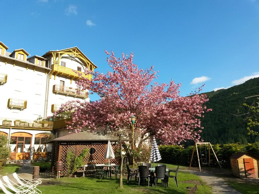 Grand Hotel Ala di Stura Exterior foto
